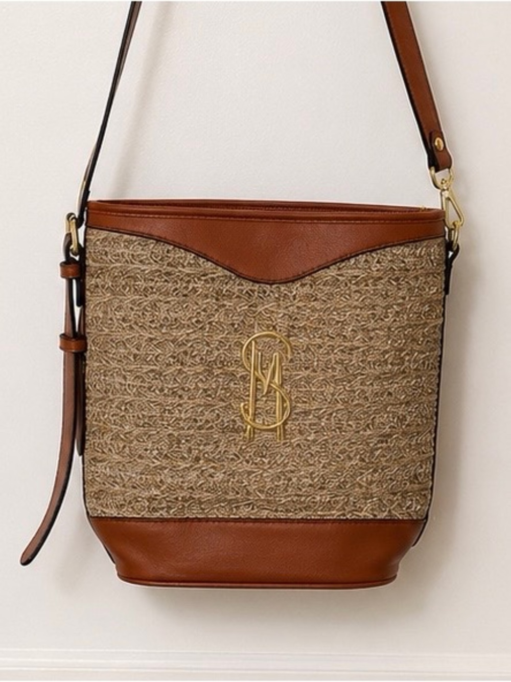Steve Madden Tan Straw and Brown Leather Crossbody Bucket Bag
